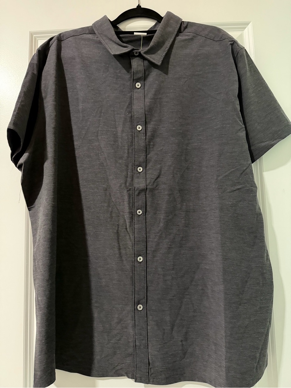 NWT All In Motion Men's Short-Sleeve Button-Up Shirt in Charcoal- XXL